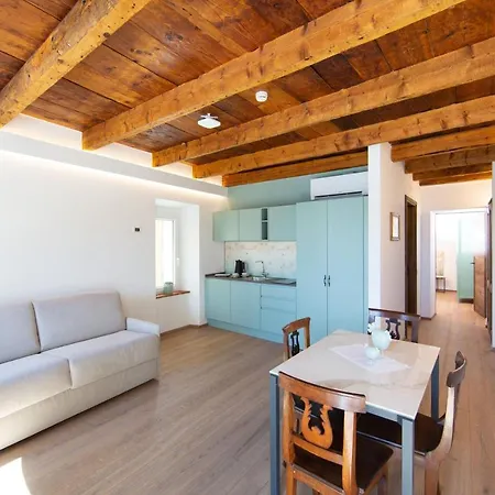 Casa Castagna 1620 B&B