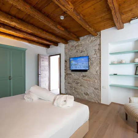 Casa Castagna 1620 Bed & Breakfast 3*